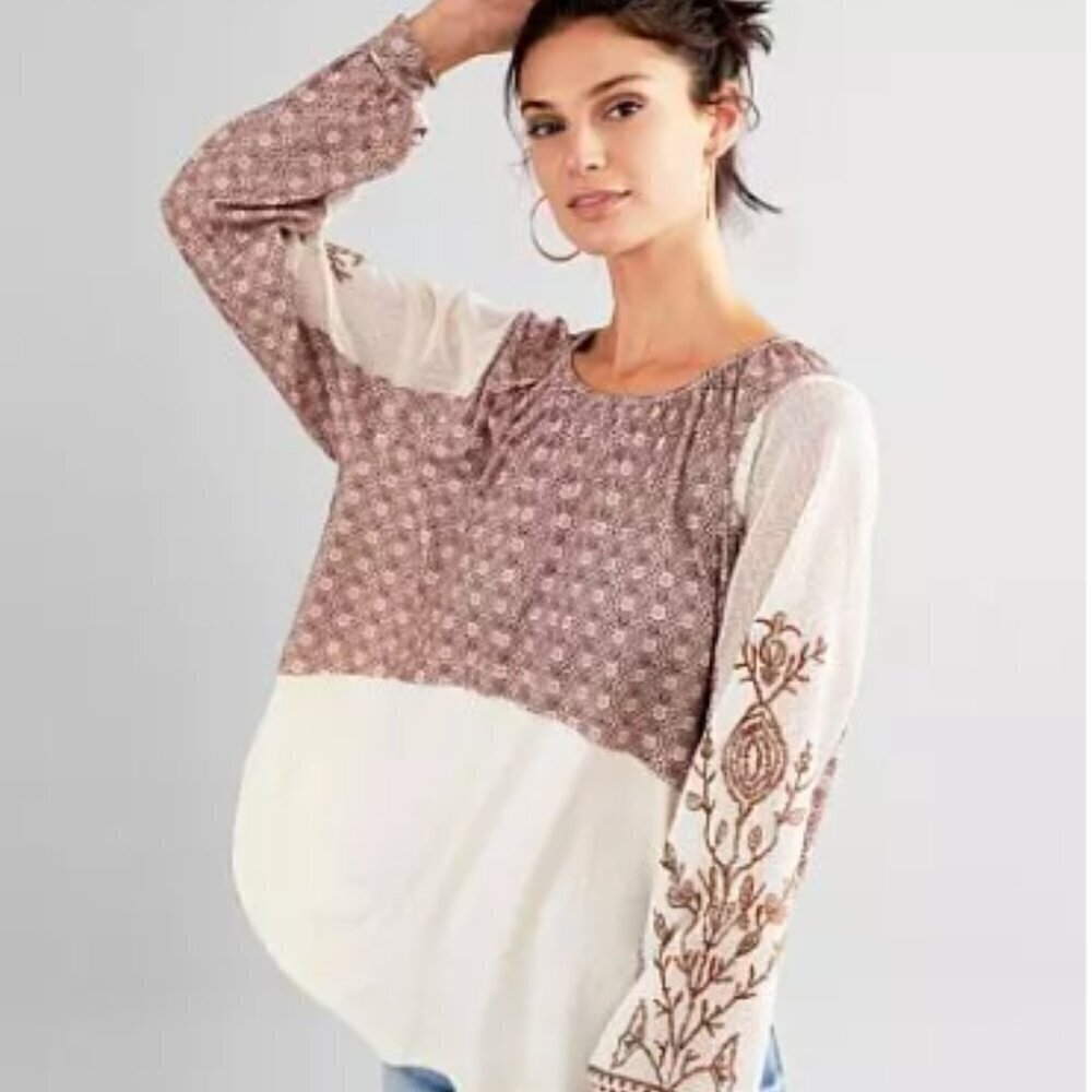 Gimmicks BKE Raw Edge Pieced Top in Creme Multi BOHO Peasant Prairie Sz M #27J - Picture 2 of 10